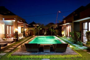 Homayoon Villa at Bisma - 10 min walking to Ubud center